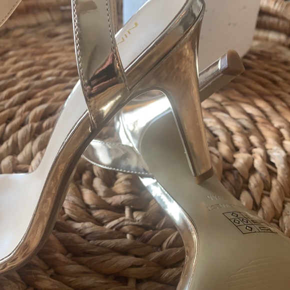 Nine West Aniston Metallic Heel - Picture 4 of 4
